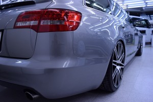 アウディ A6