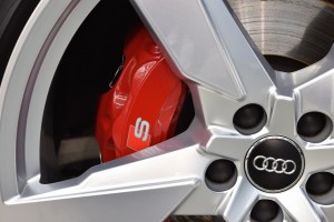 アウディ SQ5