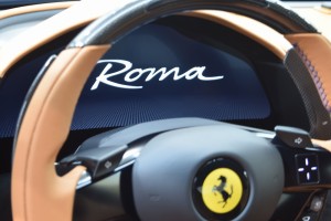 フェラーリ Roma