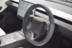 テスラ Model 3